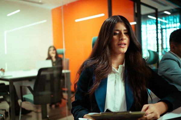 Les pantoufles confortables qui transforment vos moments cocooning