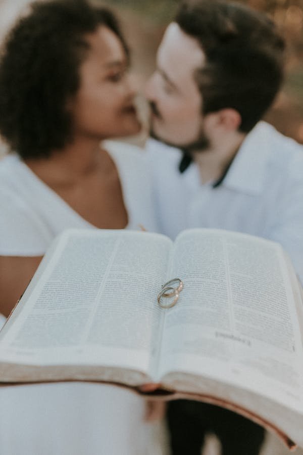 Top 10 plateformes chrétiennes pour trouver l'amour en 2024